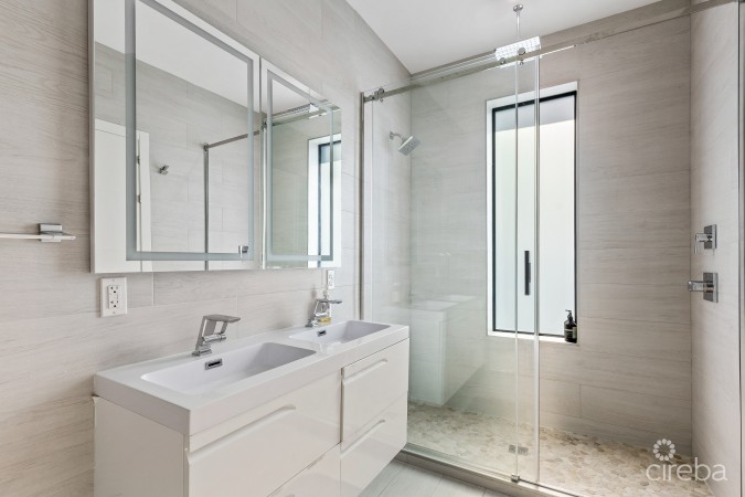 VELA 126, 4 BEDROOM TOWNHOME