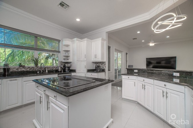 LARGE CANAL FRONT  HOME - NORTH SOUND ESTATES