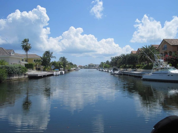 CANAL-FRONT ADMIRALS RETREAT