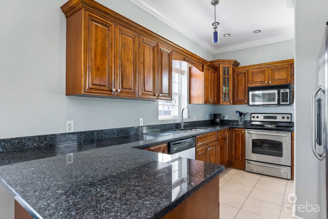 REDUCED!!#4 RED BAY GROVES - MOTIVATED VENDOR