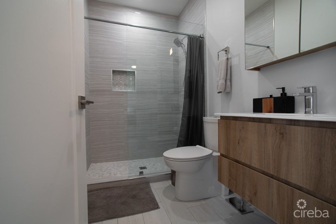 61 WEST  SECOND FLOOR GORGEOUS CONDO W/ DOUBLE BALCONY