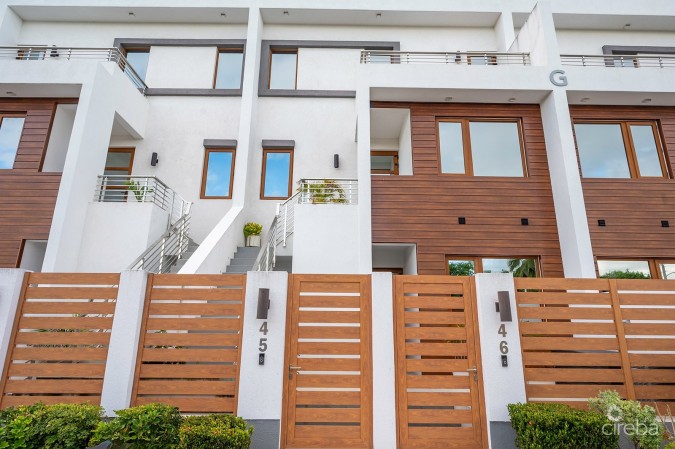 ARVIA 45, GRAND HARBOUR TOWNHOME