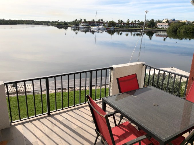 GOVERNORS HARBOUR CANALFRONT RENTAL with NEW 30ft DOCK