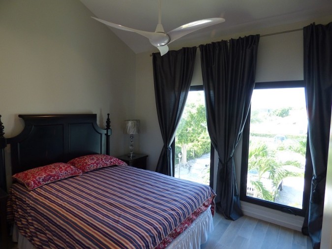 GOVERNORS HARBOUR CANALFRONT RENTAL with NEW 30ft DOCK