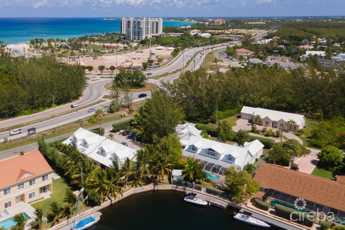 MAGELLAN QUAY, GOVERNOR'S HARBOUR HOME + 3 SEPARATE INCOME APARTMENTS