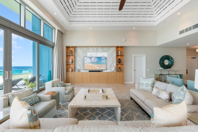 PENTHOUSE RESIDENCE AT SEAFIRE S1002