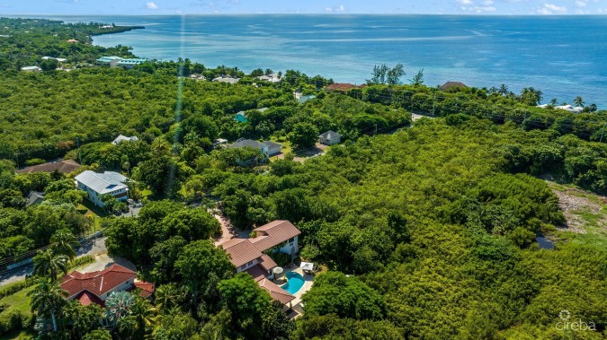 PRIVATE HOME ACROSS FROM SPOTTS BEACH