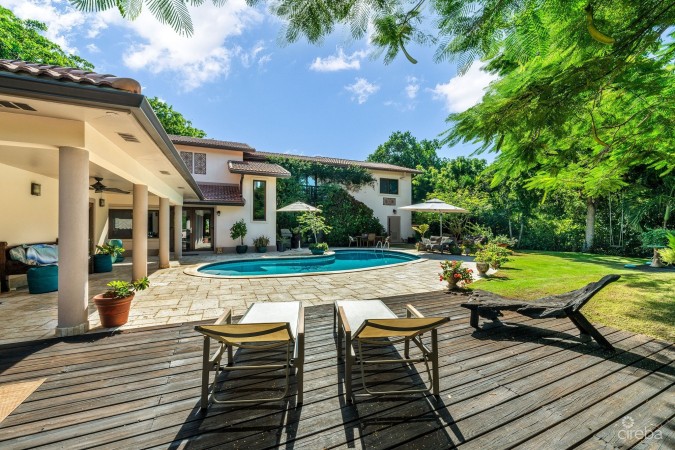 PRIVATE HOME ACROSS FROM SPOTTS BEACH