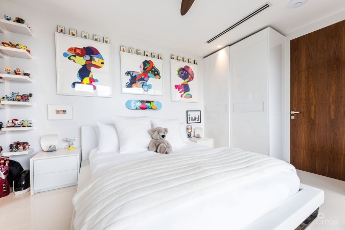 #48 LALIQUE QUAY - A MODERN MASTERPIECE