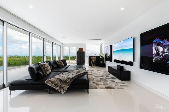 #48 LALIQUE QUAY - A MODERN MASTERPIECE
