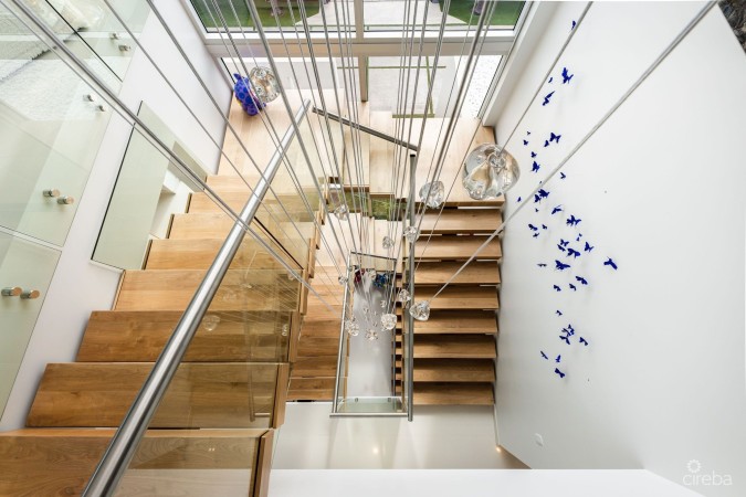 #48 LALIQUE QUAY - A MODERN MASTERPIECE