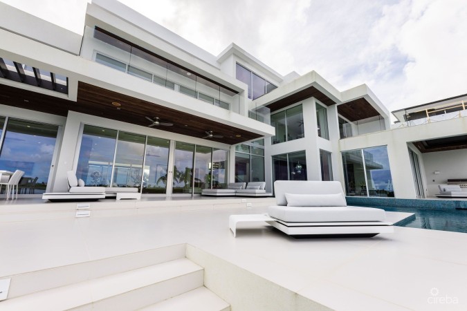 #48 LALIQUE QUAY - A MODERN MASTERPIECE