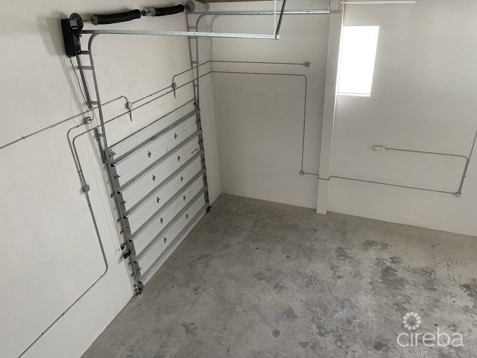 GUMTREE FIVE UNIT #1