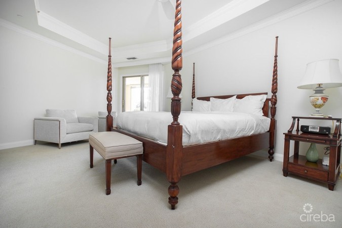 RITZ CARLTON PRIVATE RESIDENCE 303