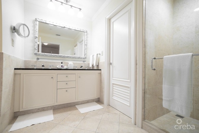 RITZ CARLTON PRIVATE RESIDENCE 303