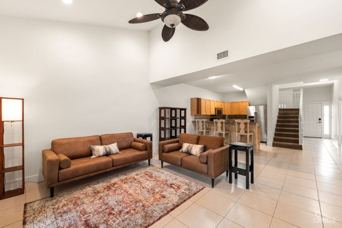 SPACIOUS 3-BEDROOM WITH DEN IN SCENIC SPRINGFIELD ESTATES