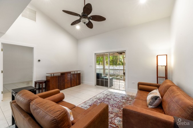 SPACIOUS 3-BEDROOM WITH DEN IN SCENIC SPRINGFIELD ESTATES