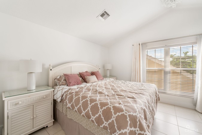 SPACIOUS 3-BEDROOM WITH DEN IN SCENIC SPRINGFIELD ESTATES