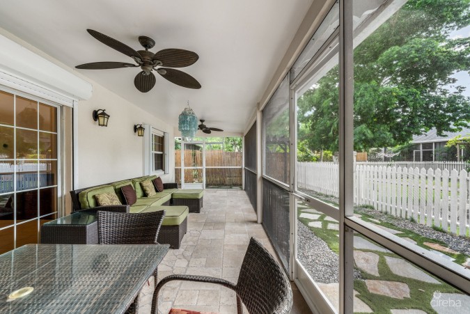 SPACIOUS 3-BEDROOM WITH DEN IN SCENIC SPRINGFIELD ESTATES