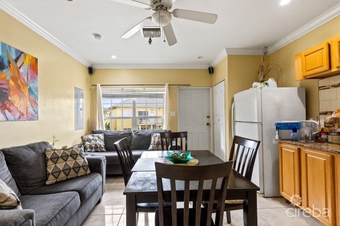 WINDSOR LAKES UNIT 810