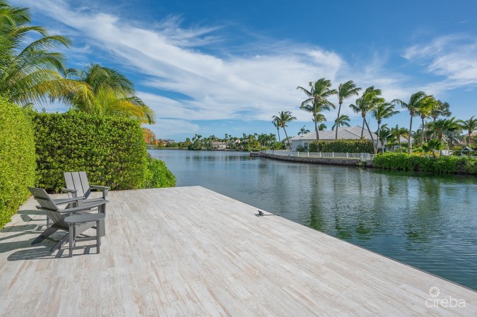 THE ULTIMATE ECO FRIENDLY CANAL FRONT FAMILY HOME