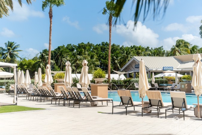 RITZ-CARLTON SOUTH TOWER RESIDENCE # 305