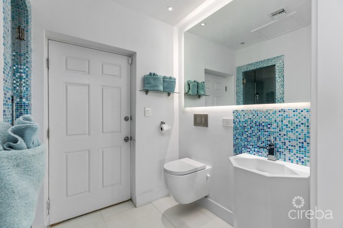 CONCH POINTE BEACH RESORT