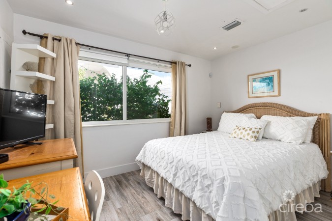 CONCH POINTE BEACH RESORT