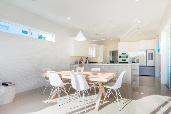 THE ULTIMATE ECO FRIENDLY CANAL FRONT FAMILY HOME
