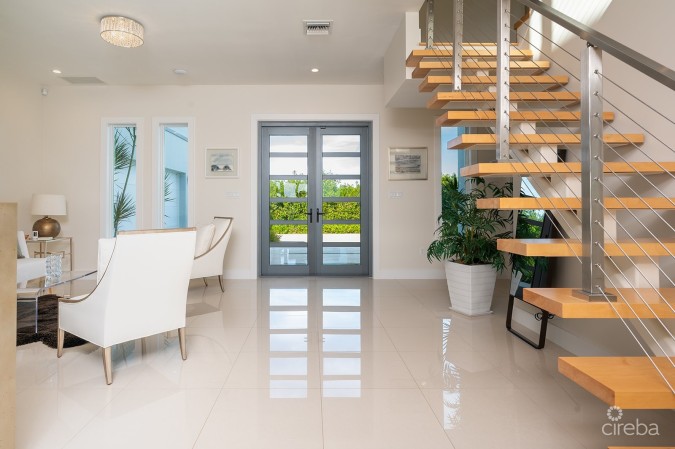 THE ULTIMATE ECO FRIENDLY CANAL FRONT FAMILY HOME