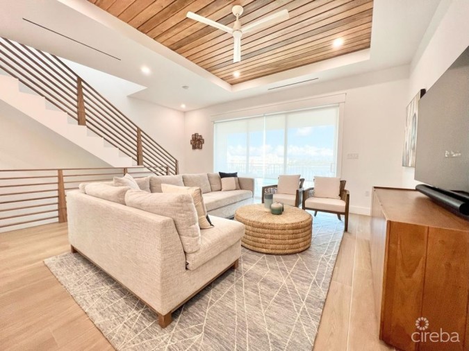 PERIWINKLE WATERFRONT WITH BOAT DOCK