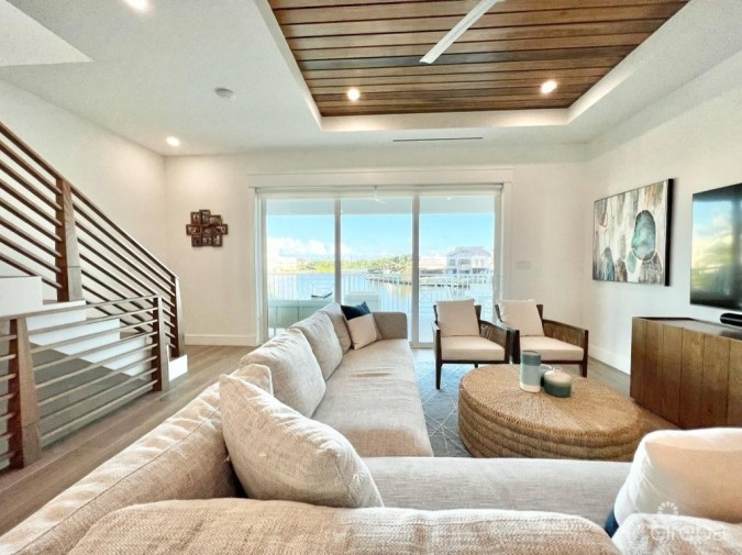 PERIWINKLE WATERFRONT WITH BOAT DOCK