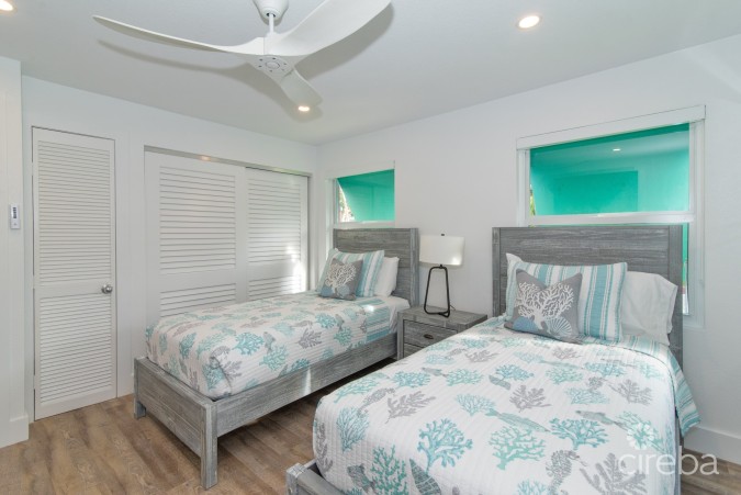 COCONUT BAY VILLAS 114, WEST BAY CONDO