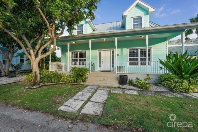 PLANTATION HOME - MOTIVATED VENDOR