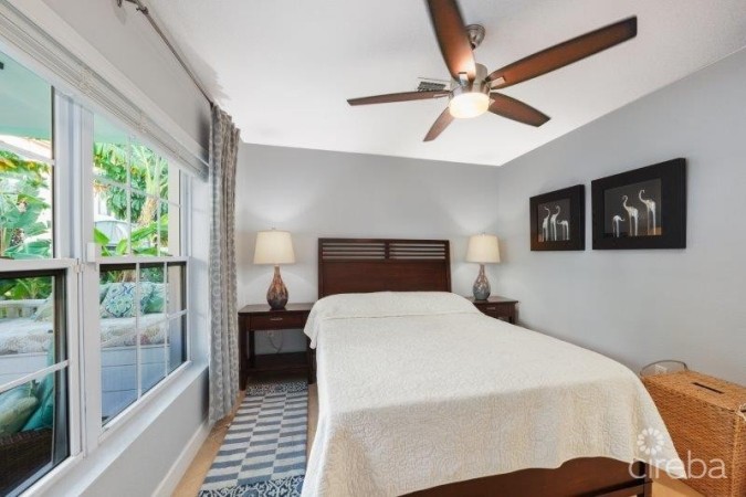 PLANTATION HOME - MOTIVATED VENDOR