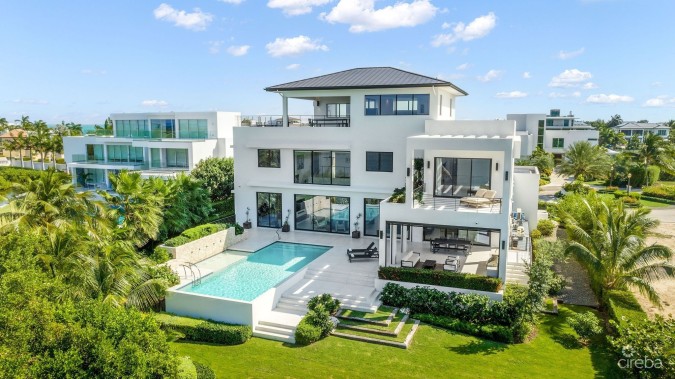 60 LALIQUE POINTE PENINSULA QUAY CRYSTAL HARBOUR HOME