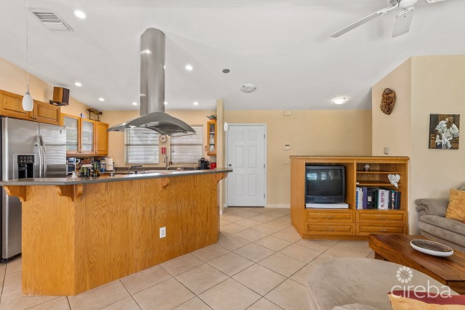 RACKLEY 142, NORTH SOUND ESTATES HOME