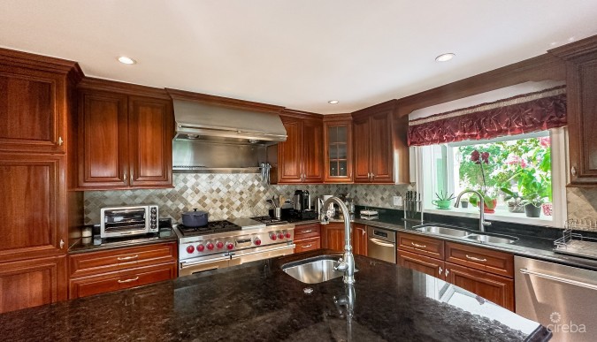 SOUTH SOUND HOME + 1 BEDROOM COTTAGE (ANNE BONNY CRESCENT)