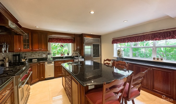 SOUTH SOUND HOME + 1 BEDROOM COTTAGE (ANNE BONNY CRESCENT)