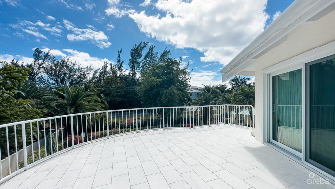 SOUTH SOUND HOME + 1 BEDROOM COTTAGE (ANNE BONNY CRESCENT)