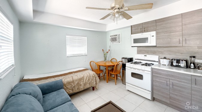 SOUTH SOUND HOME + 1 BEDROOM COTTAGE (ANNE BONNY CRESCENT)