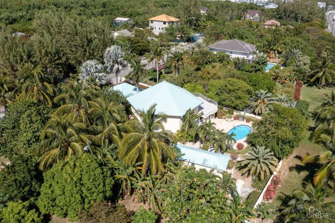 SOUTH SOUND HOME + 1 BEDROOM COTTAGE (ANNE BONNY CRESCENT)