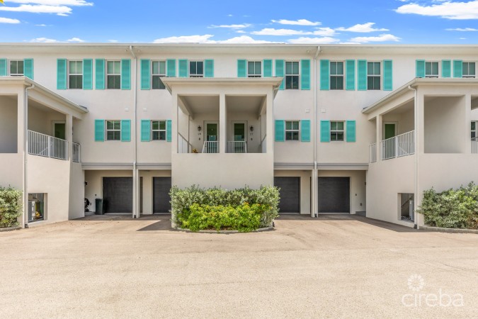 COMPETITIVELY PRICED PERIWINKLE COURTYARD GEM, GRAND HARBOUR