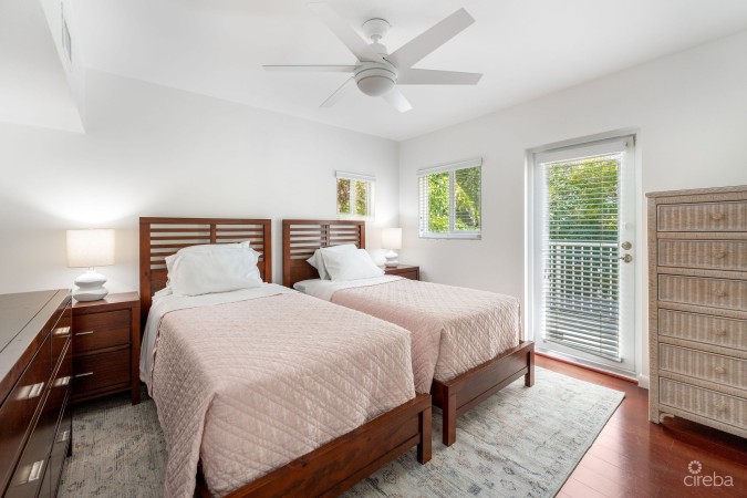 CARIBBEAN PARADISE 34, SOUTH SOUND VILLA