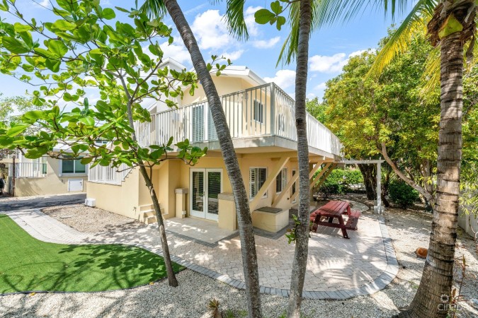 CARIBBEAN PARADISE 34, SOUTH SOUND VILLA