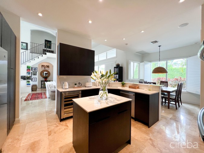 SNUG HARBOUR HOME