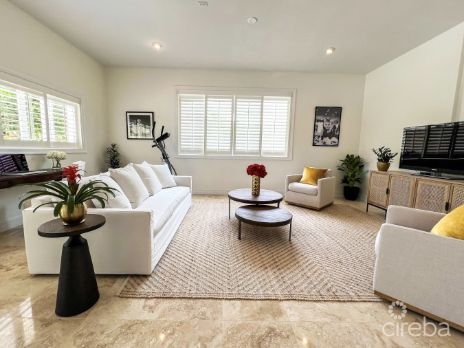 SNUG HARBOUR HOME