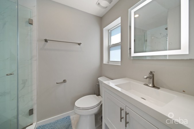 DOWNTOWN REACH 1 BEDROOM