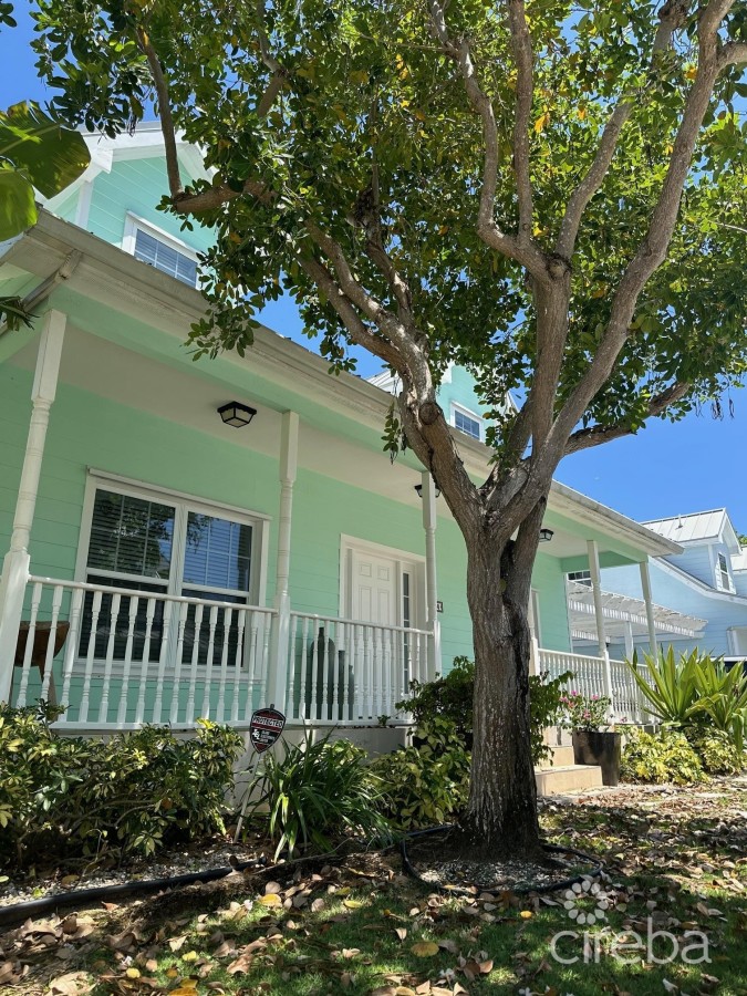 PLANTATION HOME - MOTIVATED VENDOR