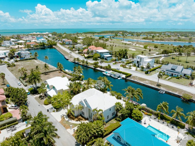 CRYSTAL HARBOUR LUXURY HOME